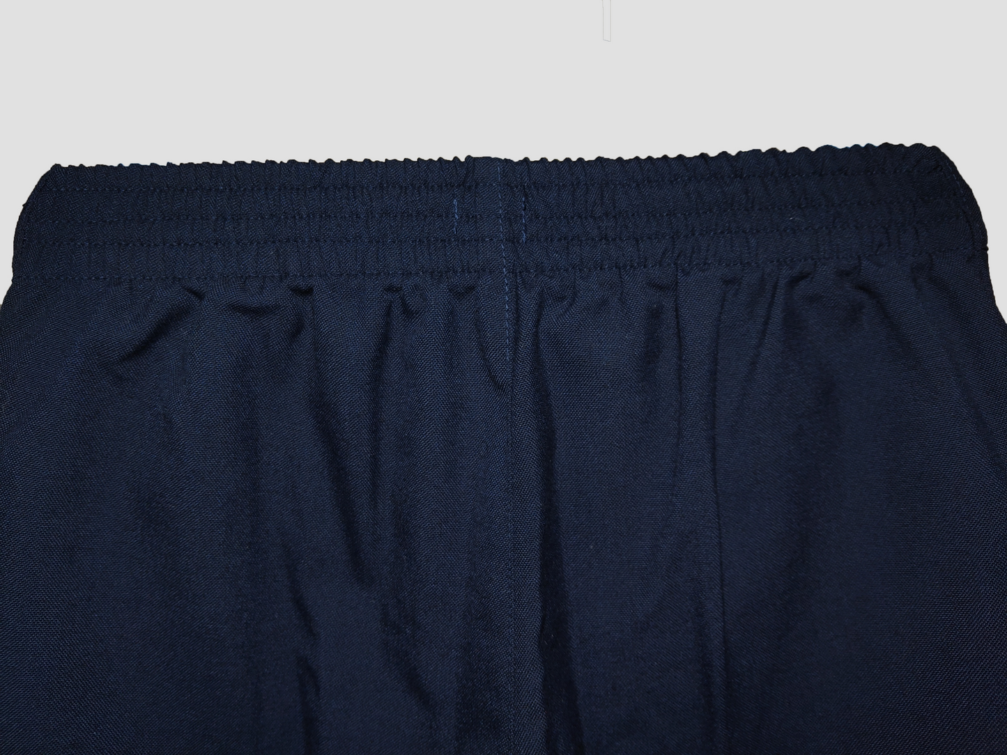 PANTALÓN CORTO REINA DE LA PAZ